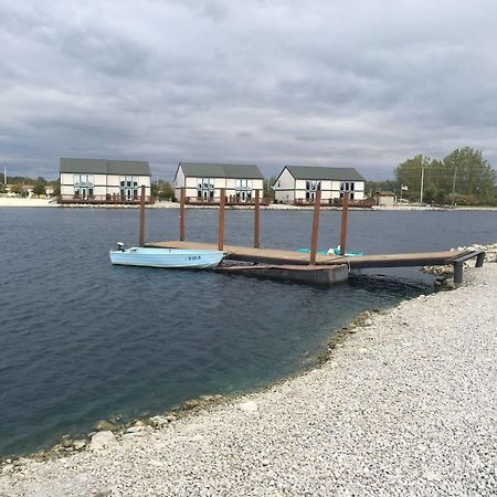 Отель The Bays Edge Bay View Экстерьер фото